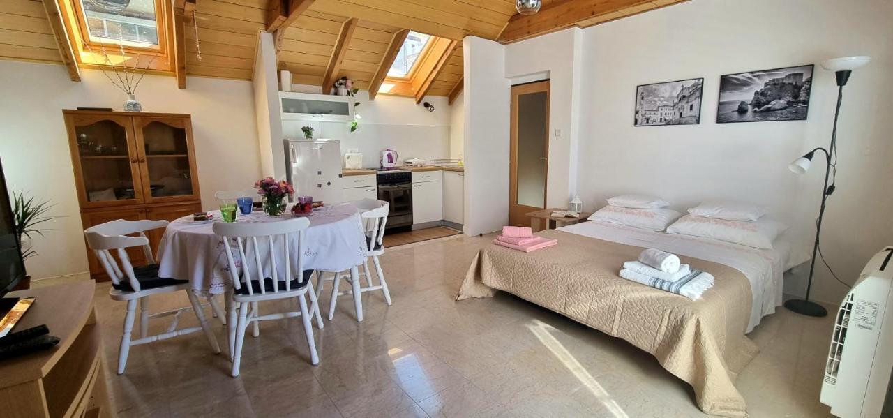 Baloro Apartment Mokošica Eksteriør billede